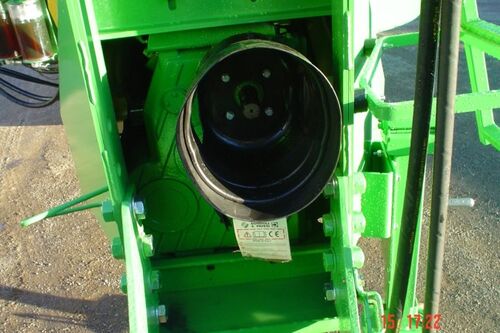 Lockwood AG - Vertical Feed Mixer